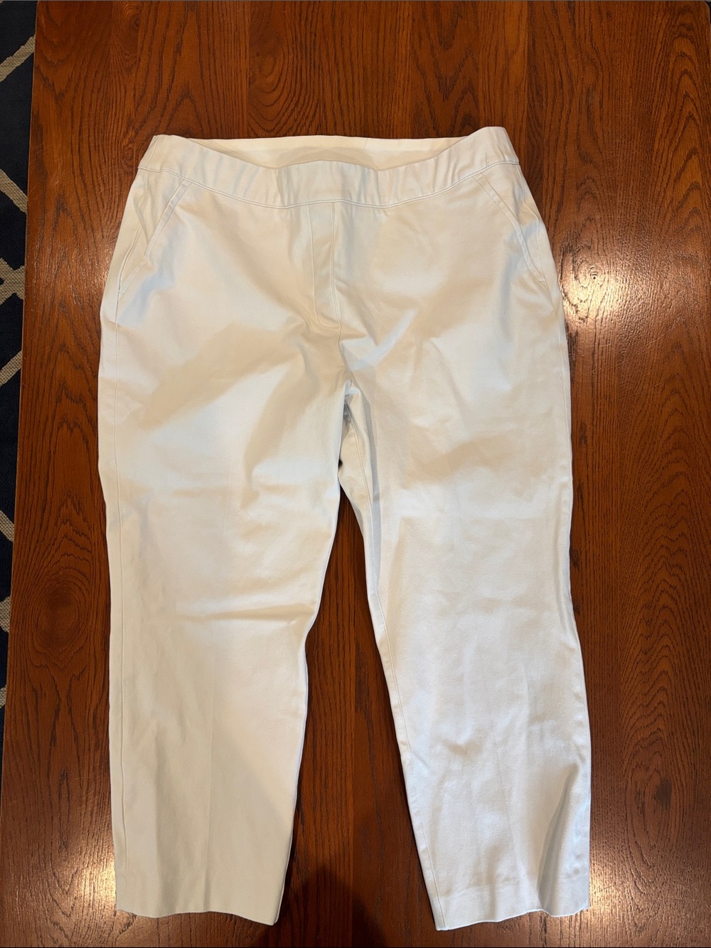 SPANX White Waistband Neutral-Lined Capri